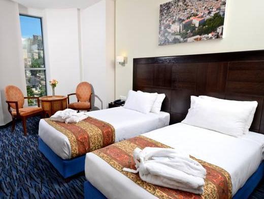 Golden Crown Old City Hotel Назарет Екстериор снимка