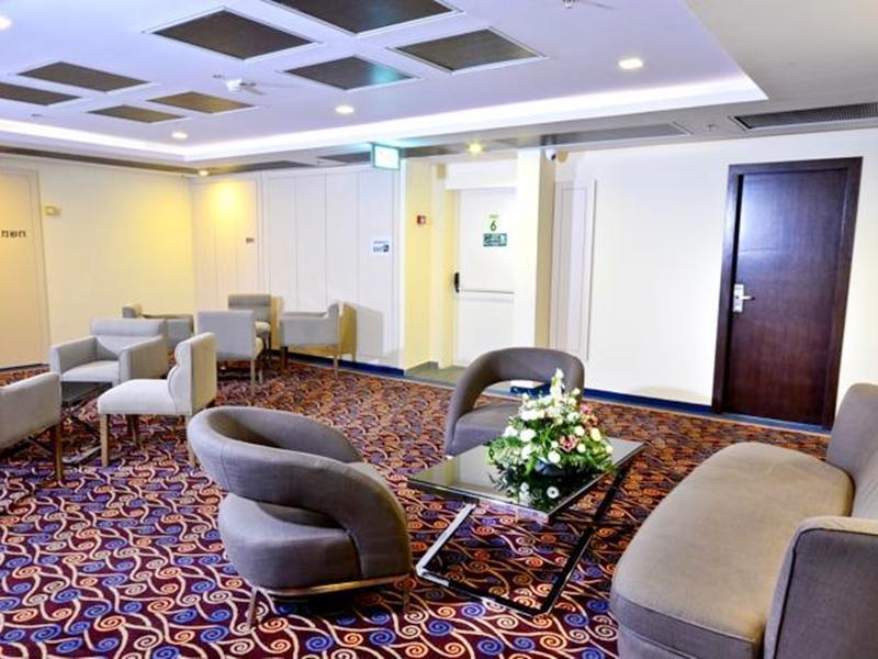 Golden Crown Old City Hotel Назарет Екстериор снимка