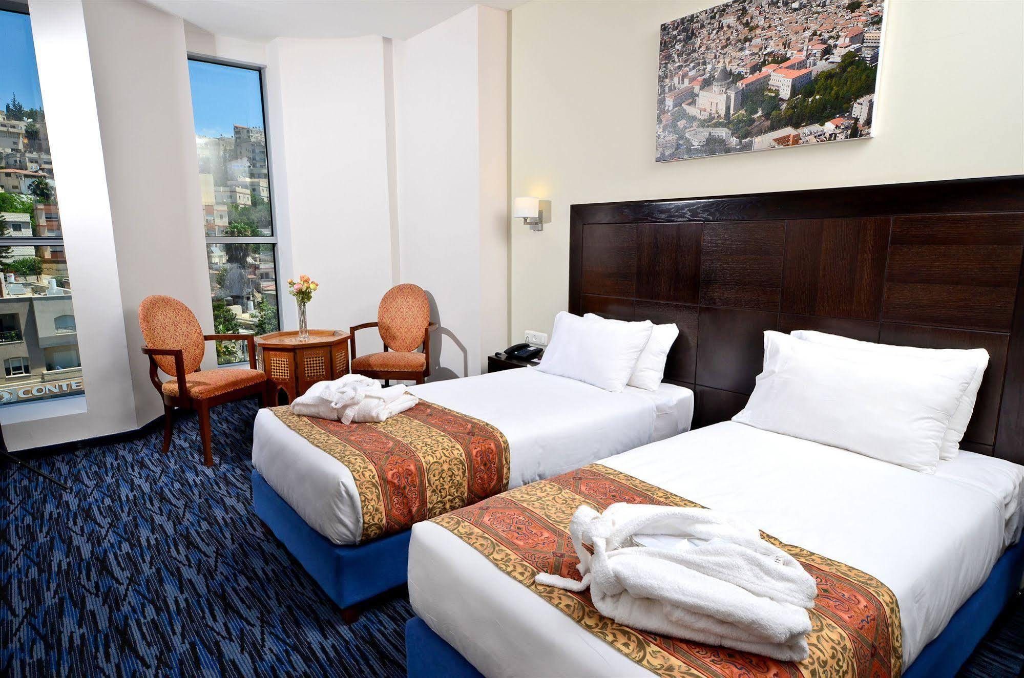 Golden Crown Old City Hotel Назарет Екстериор снимка